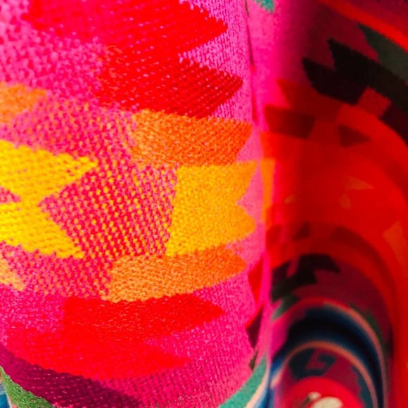 Puerto Rican Wrap Cover Womens OS Pink Colorful Fringe Reversible Vaca Cruise - Picture 5 of 9